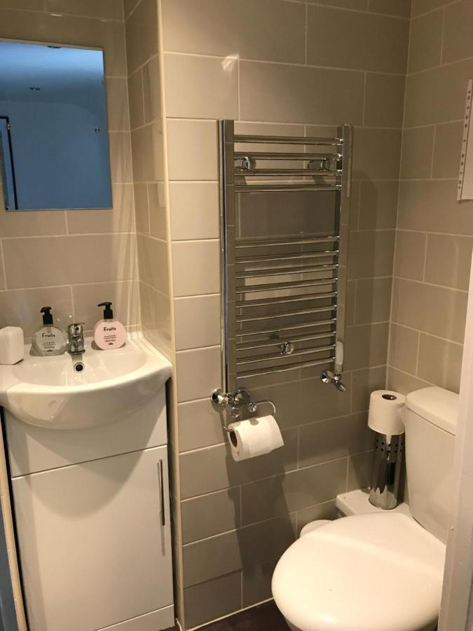 Cwtch Farm Bed & Breakfast Ystalyfera Екстер'єр фото