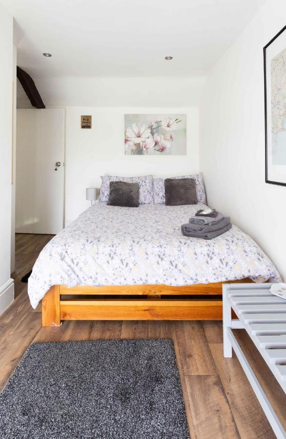 Cwtch Farm Bed & Breakfast Ystalyfera Екстер'єр фото